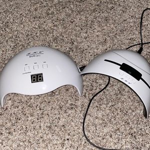 2 nail lamps